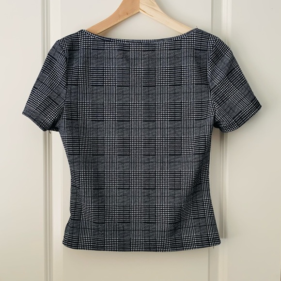 Square Neck Top - Picture 3 of 4